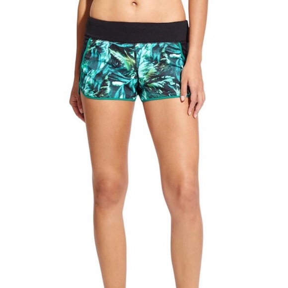 Athleta Pants - Athleta Track This Run Nepali Shorts